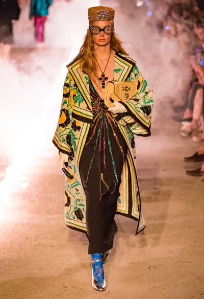 Look 97